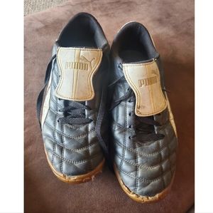 Puma shoes men's size 10